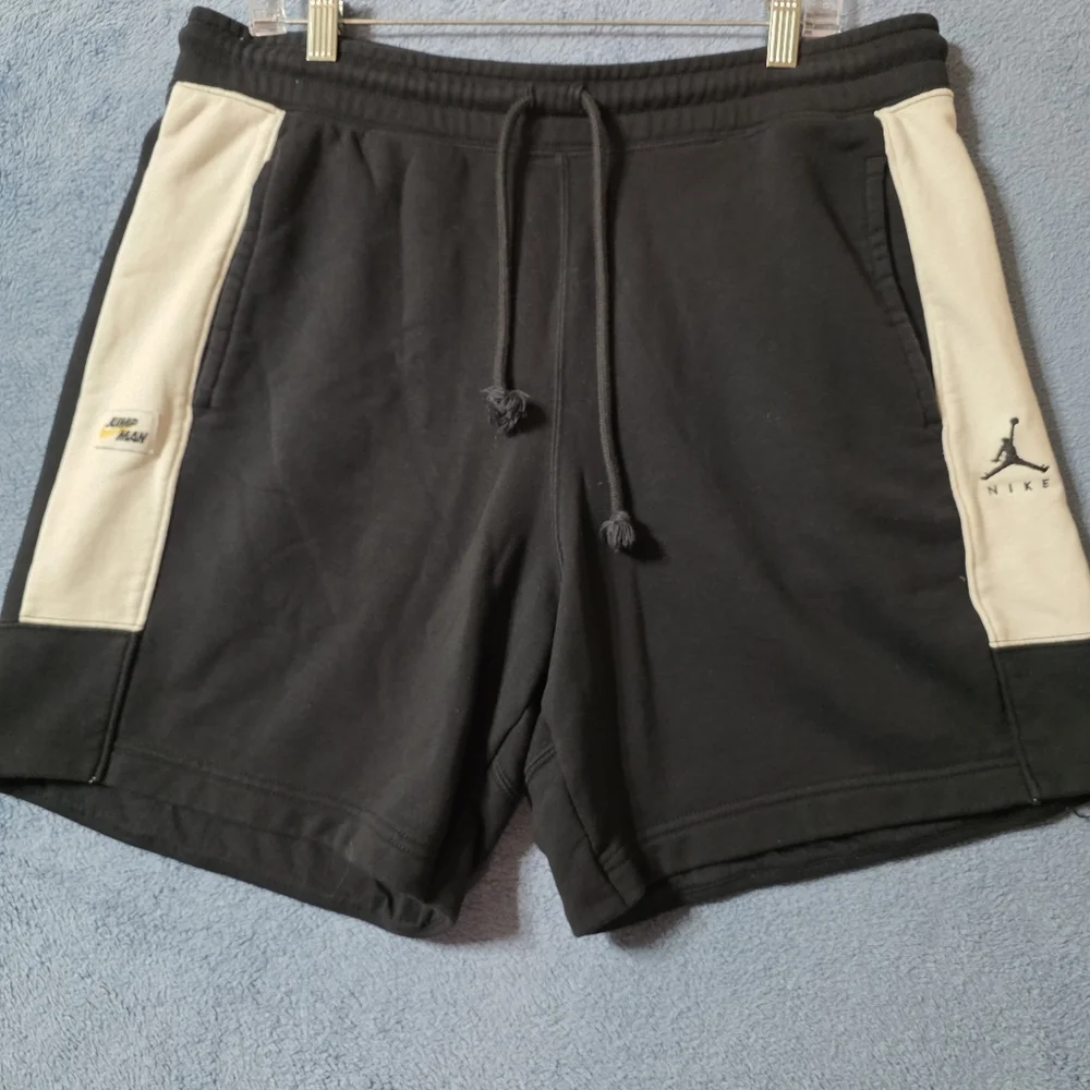 Nike Air Jordan Jumpman XL Men’s Fleece Shorts Black White DA7204-010